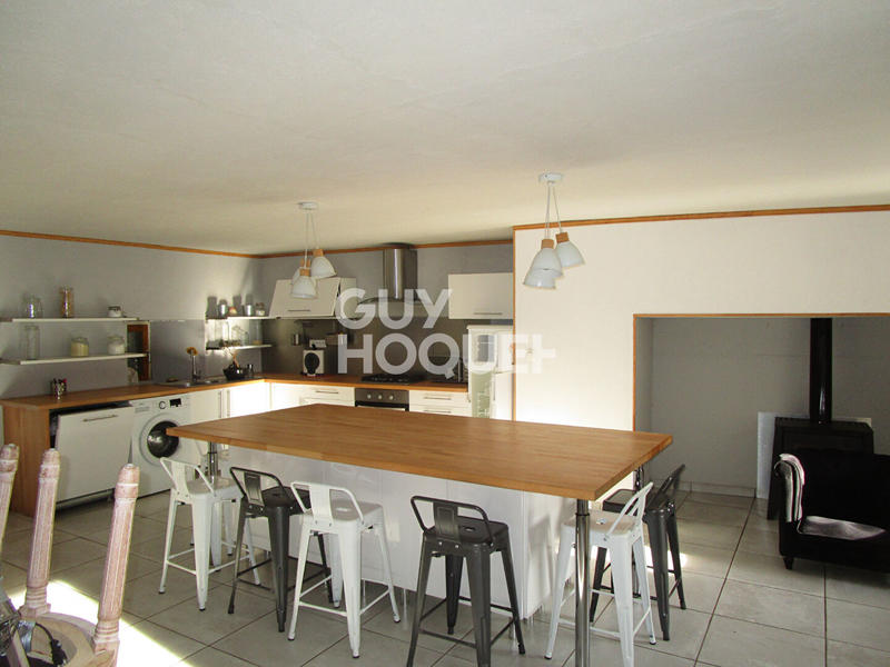 Maison - 141 m² - 6 pièces