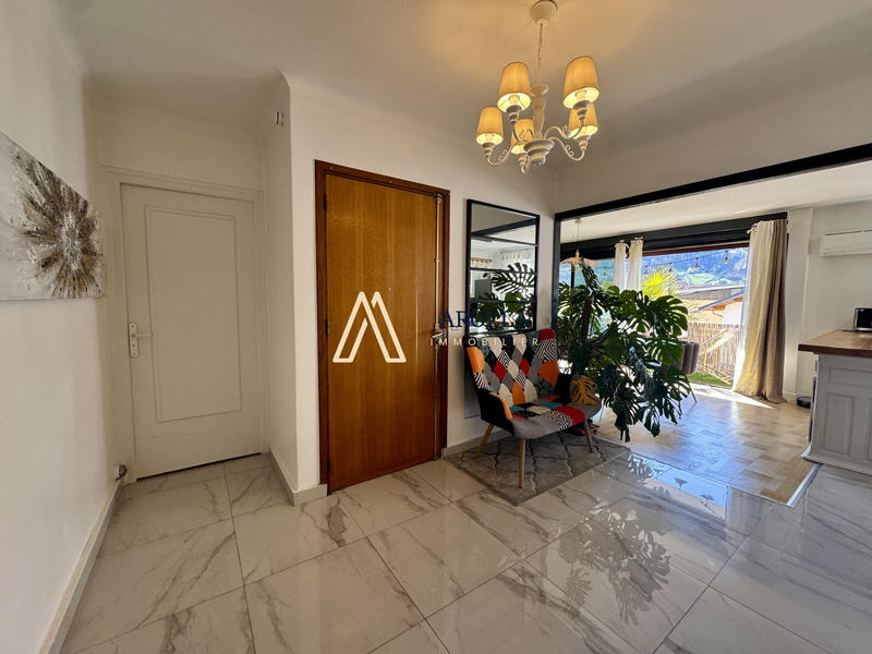 Appartement - 84 m² - 4 pièces