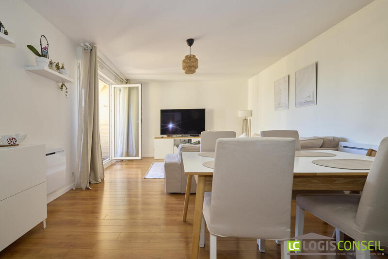 Appartement - 79 m² - 4 pièces