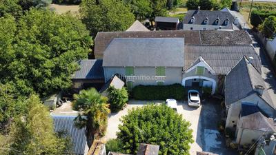 Maison - 241 m² - 6 pièces