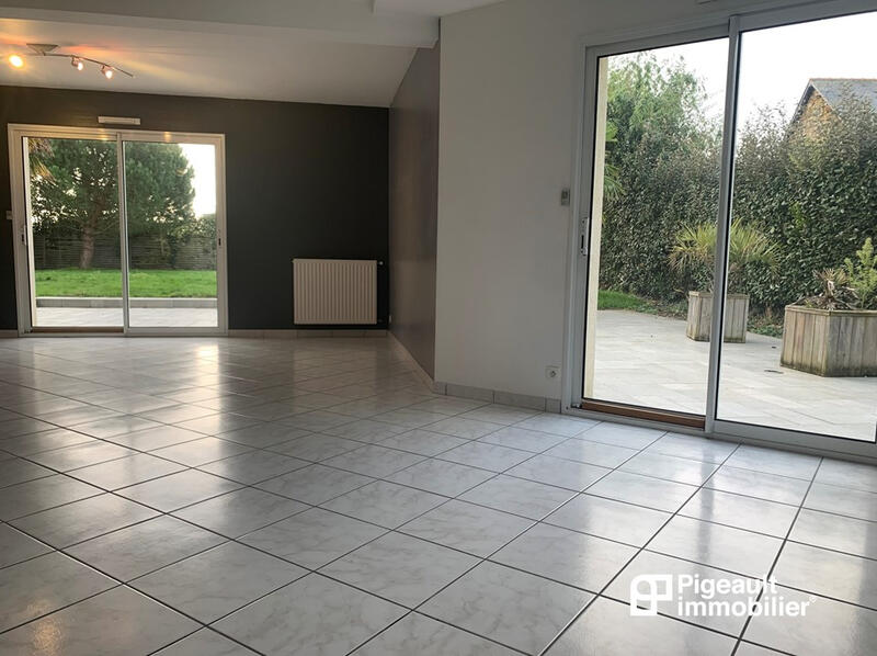 Maison - 147 m² - 6 pièces