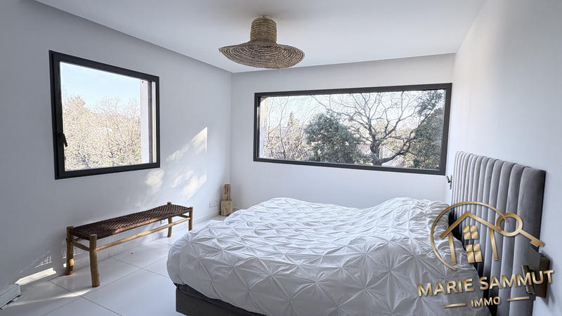 Maison contemporaine - 304 m² - 6 pièces