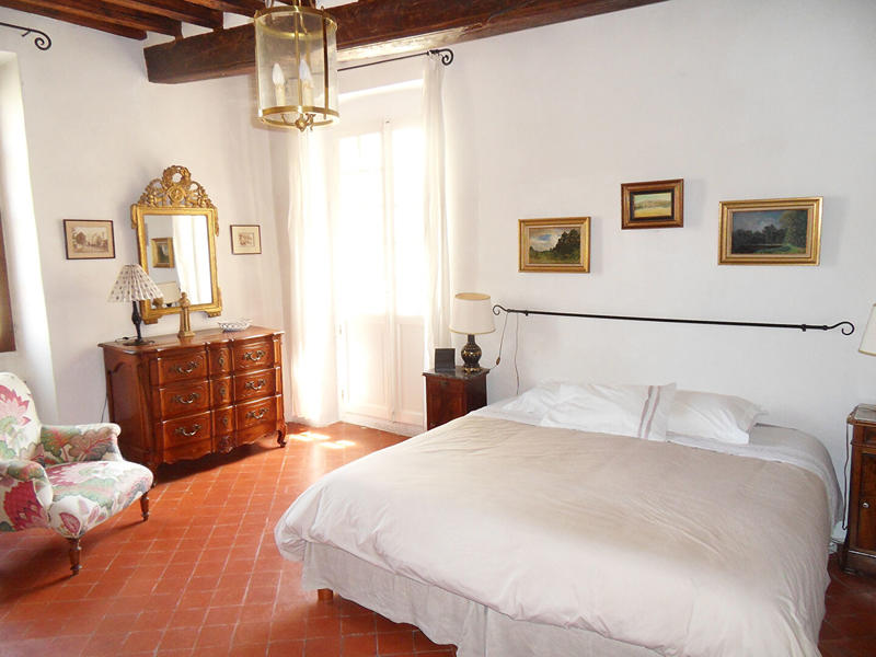 Maison - 300 m² - 9 pièces