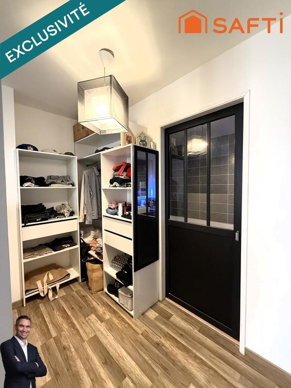 Maison - 217 m² - 9 pièces