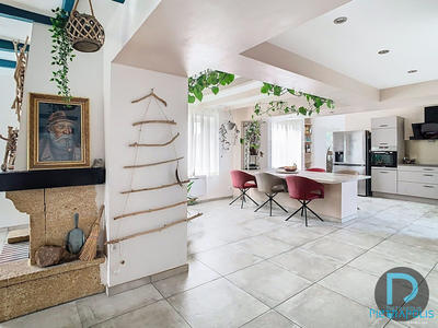 Ferme - 235 m² - 9 pièces