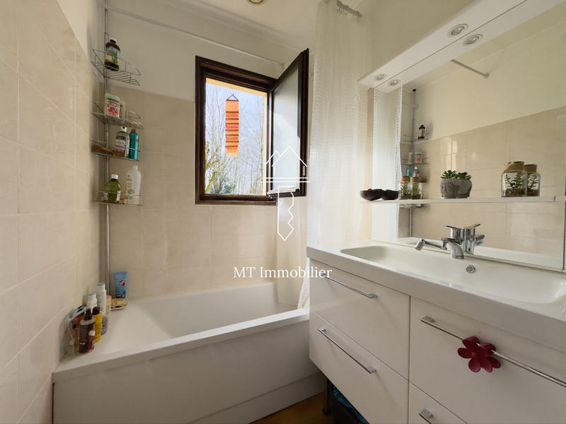 Maison - 91 m² - 5 pièces