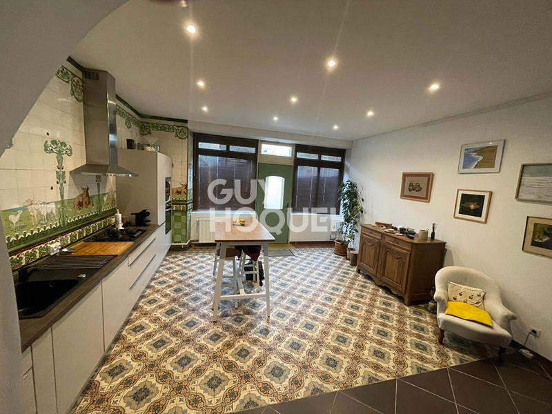 Maison - 179 m² - 8 pièces