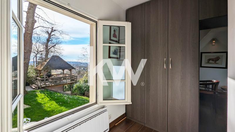 Maison - 172 m² - 7 pièces