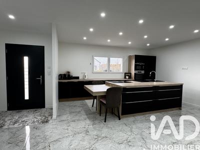 Maison - 142 m² - 4 pièces