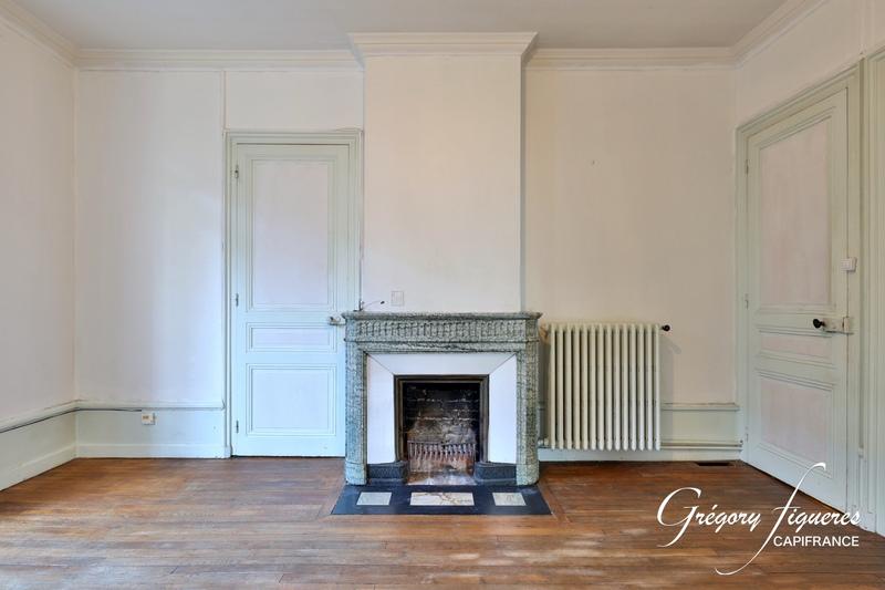 Maison - 200 m² - 8 pièces