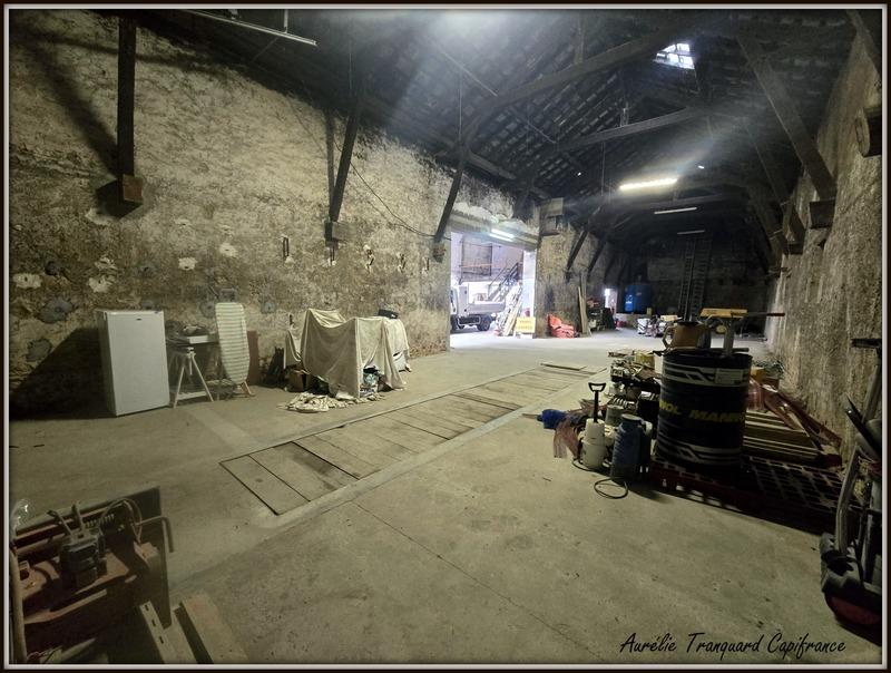 Bureau - 508 m² - 6 pièces