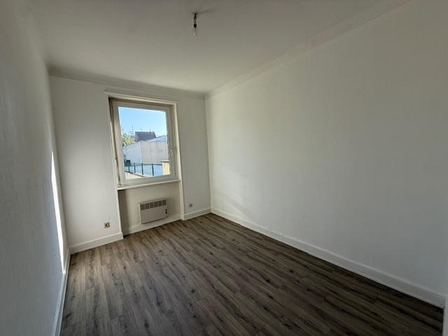 Immeuble - 155 m² - 9 pièces