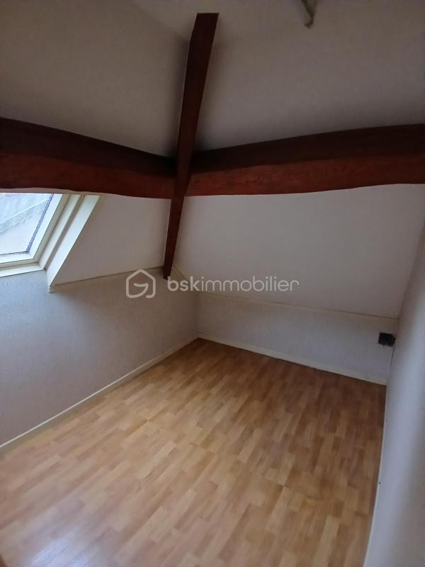 Maison - 92 m² - 7 pièces