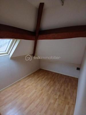Maison - 92 m² - 7 pièces