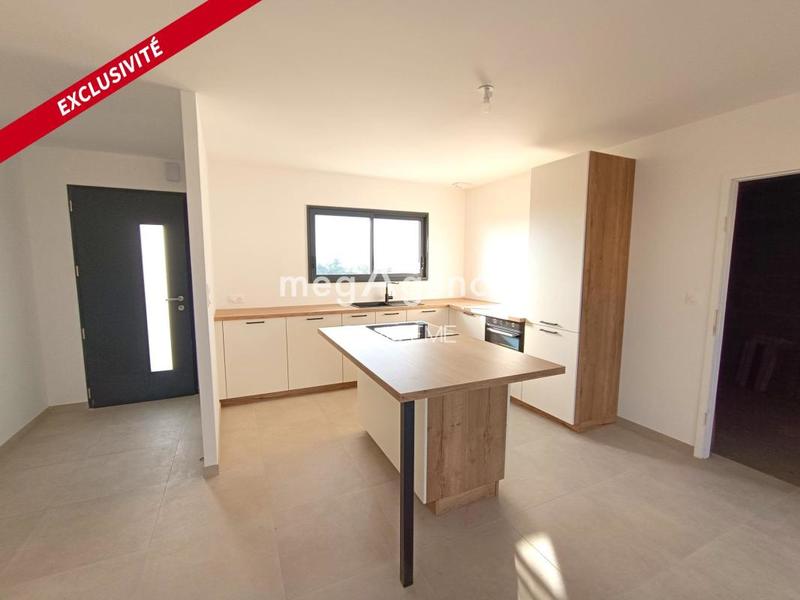 Maison - 98 m² - 6 pièces