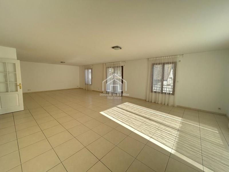 Appartement - 149 m² - 5 pièces