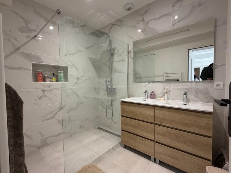 Maison - 211 m² - 6 pièces