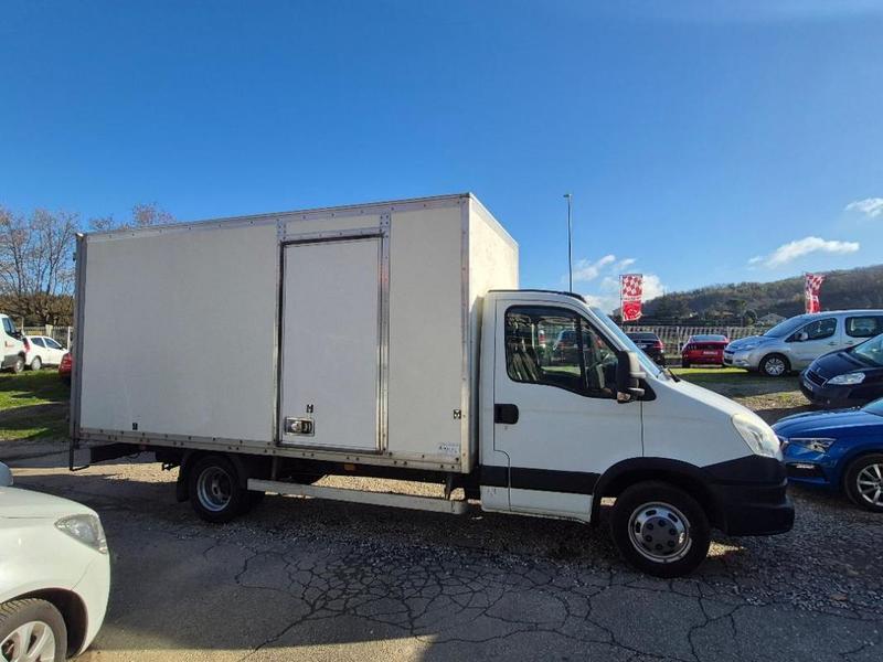 Iveco Daily 35c13 Caisse 11998€ Ttc