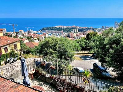 Villa - 117 m² - 6 pièces