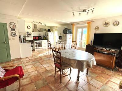 Appartement - 77 m² - 3 pièces