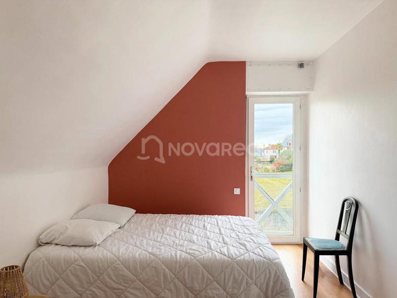 Maison - 236 m² - 7 pièces