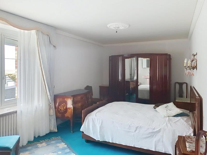 Maison - 286 m² - 8 pièces