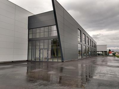 Local commercial - 549 m² - 1 pièce