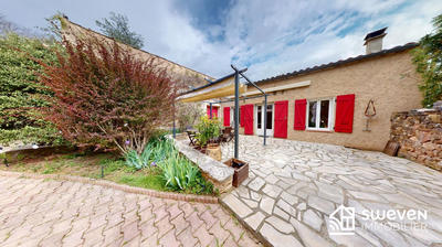 Maison - 512 m² - 12 pièces