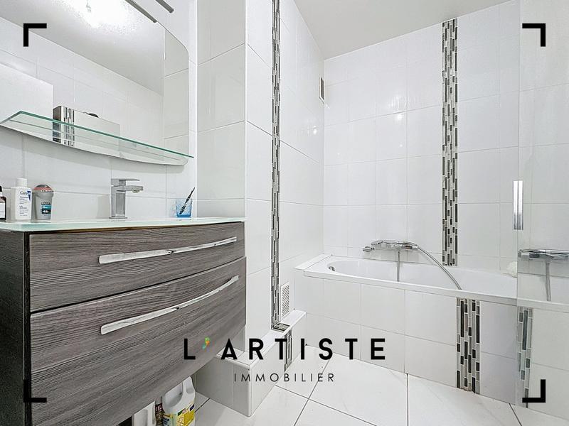 Appartement - 102 m² - 5 pièces