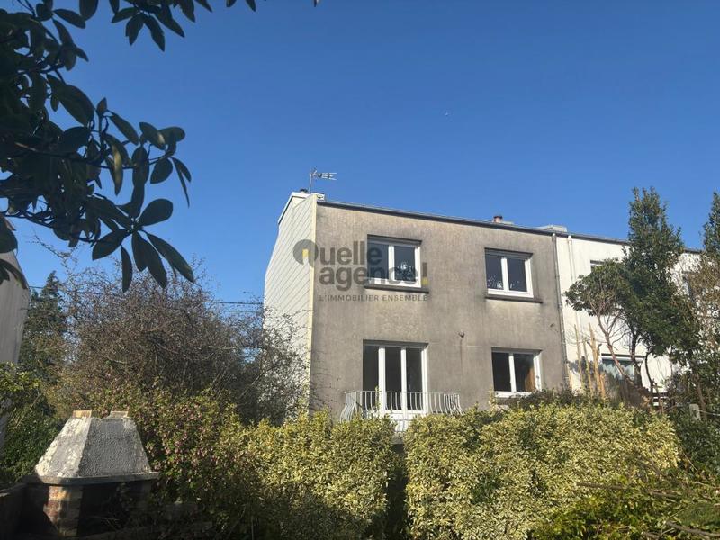 Maison - 95 m² - 7 pièces