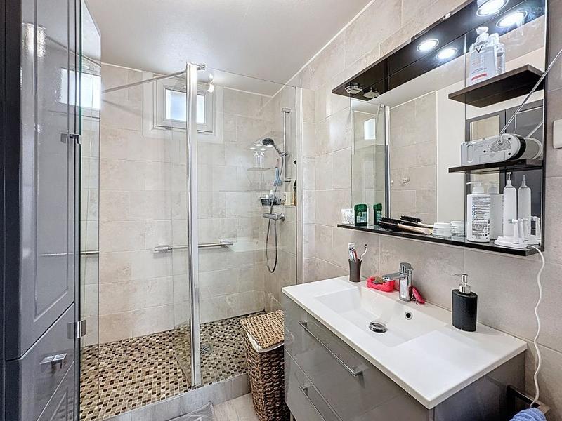 Appartement - 90 m² - 4 pièces