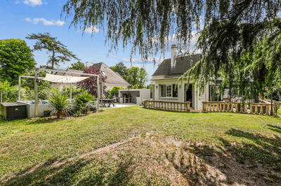 Maison - 300 m² - 9 pièces