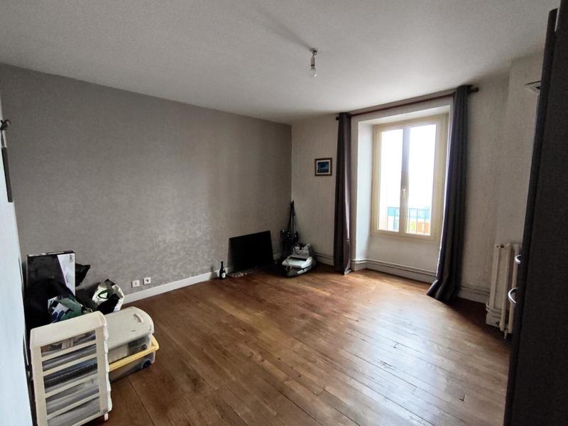 Appartement - 82 m² - 2 pièces