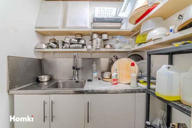 Local commercial - 130 m² - 5 pièces