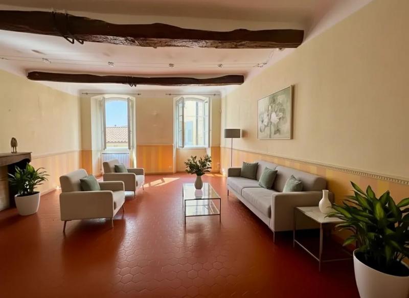 Appartement - 93 m² - 3 pièces