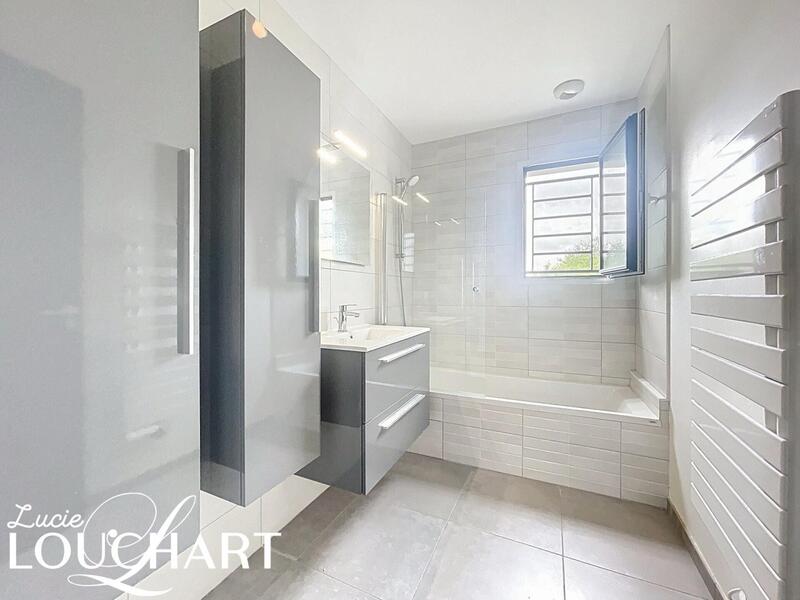 Maison - 178 m² - 7 pièces