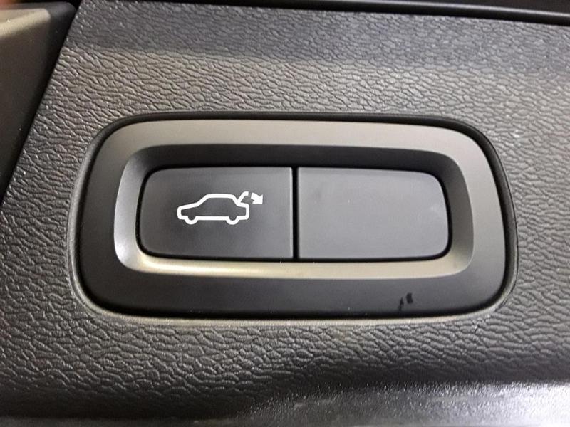 Volvo Xc60 Volvo D4 190 Ch Momentum Pro Geartronic