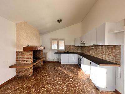 Appartement - 111 m² - 3 pièces