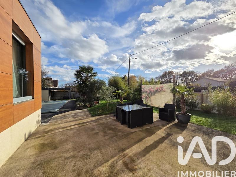 Maison - 199 m² - 7 pièces