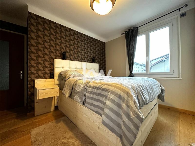 Appartement - 85 m² - 4 pièces