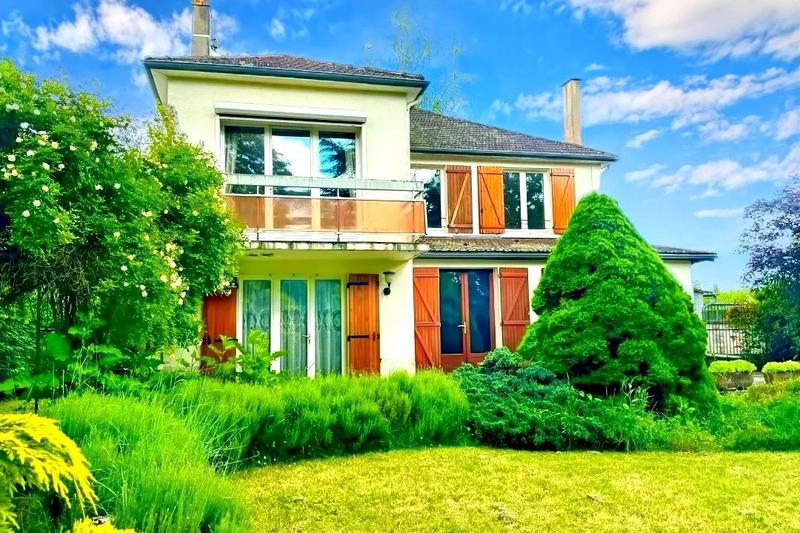 Maison - 145 m² - 6 pièces