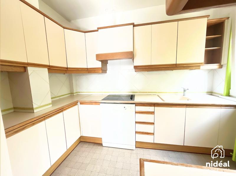 Appartement - 80 m² - 4 pièces