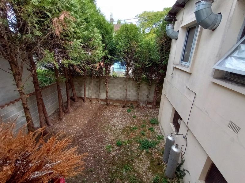 Local commercial - 332 m² - 4 pièces