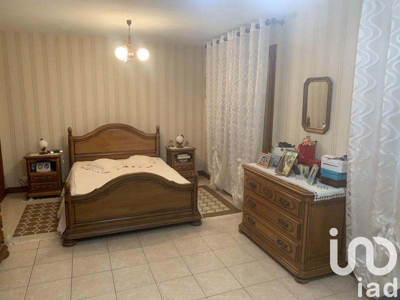 Maison - 177 m² - 7 pièces