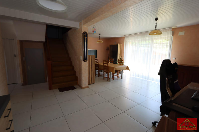 Maison - 96 m² - 5 pièces