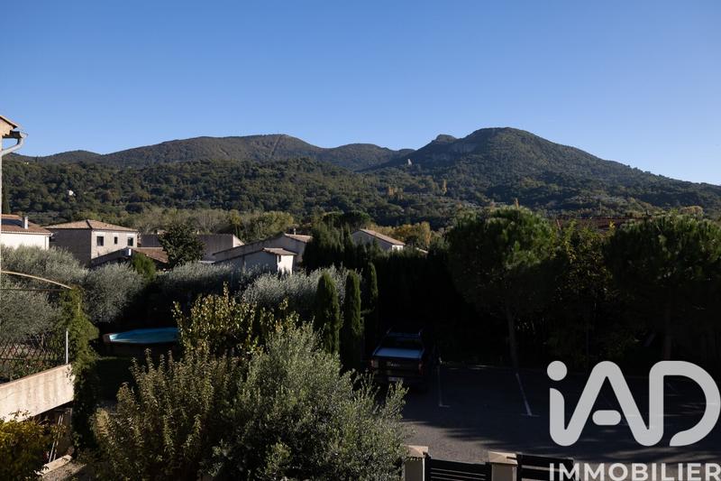 Appartement - 94 m² - 3 pièces