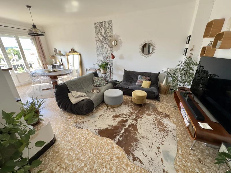 Appartement - 100 m² - 5 pièces