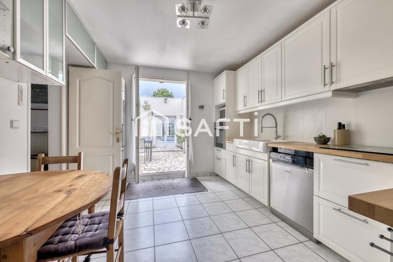 Maison - 142 m² - 7 pièces