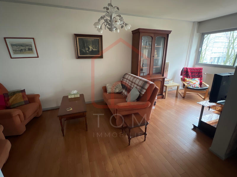 Appartement - 104 m² - 5 pièces