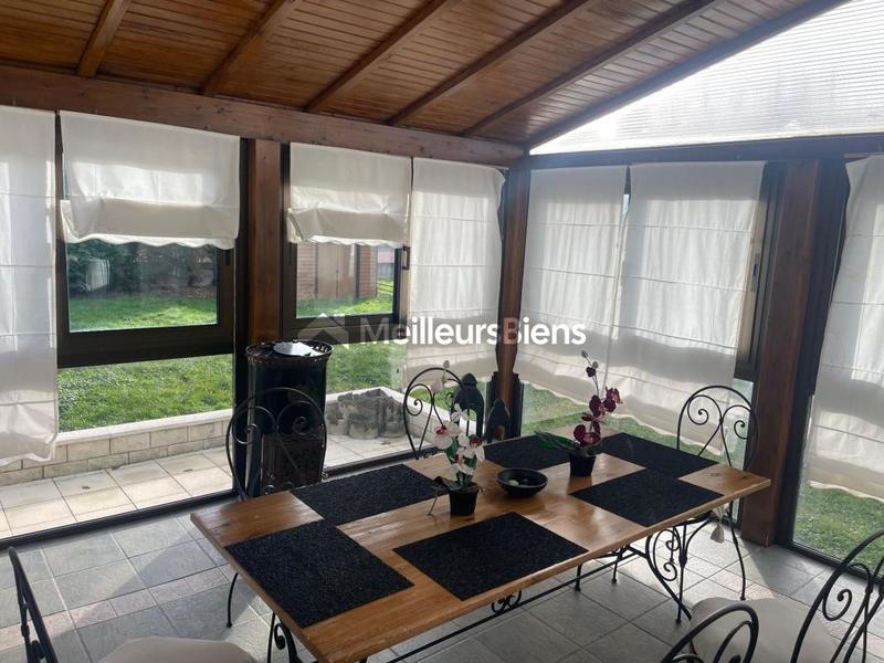 Maison - 105 m² - 5 pièces